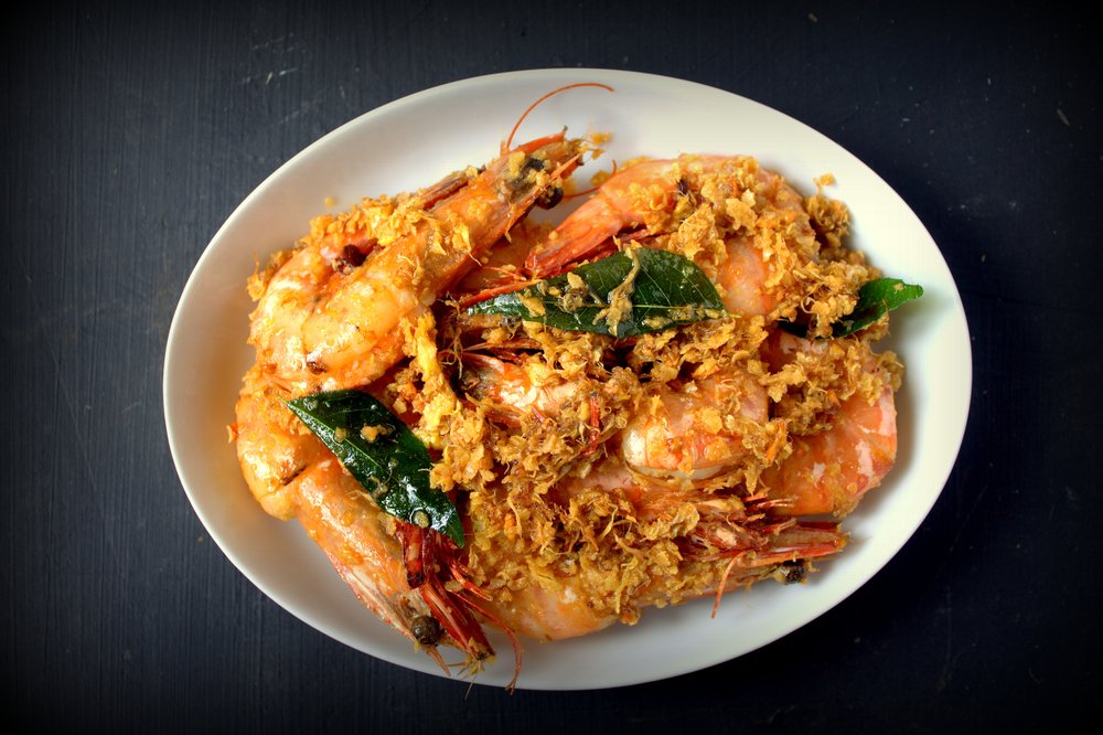 hot butter prawns with curry leaves